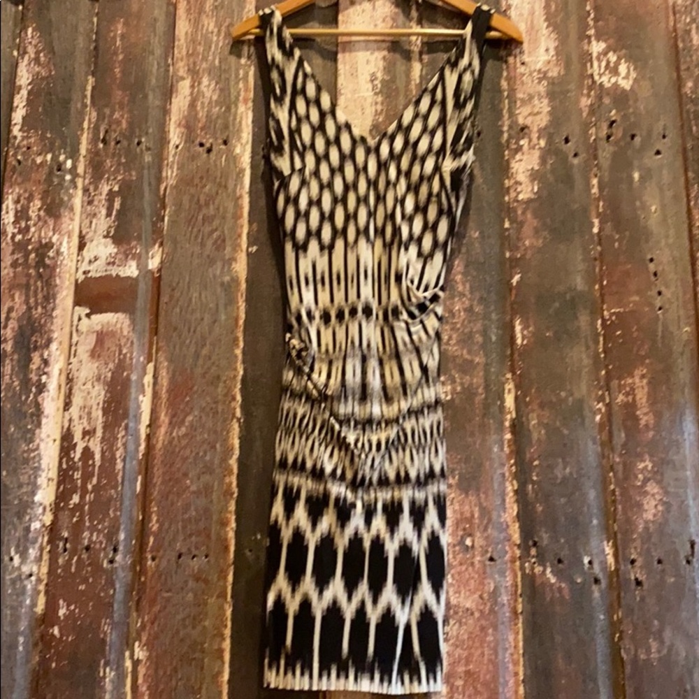Take me out!! Cute little Nicole Miller dress.